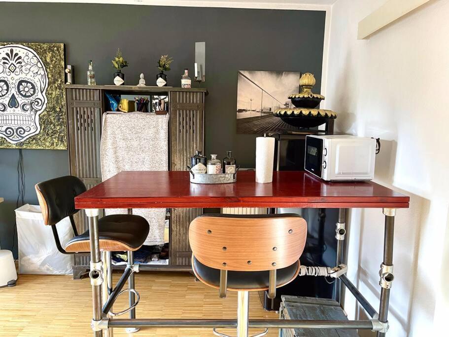 - Chilliges Zimmer In Dusseldorf Mit Balkon & Kuche; Big Tv And Bed - Luaran gambar